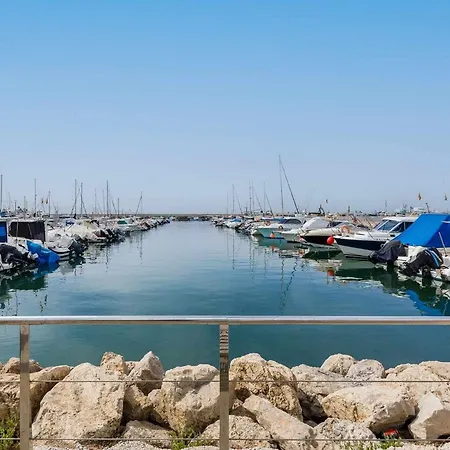 A&n Marina Retreat Caleta De Velez